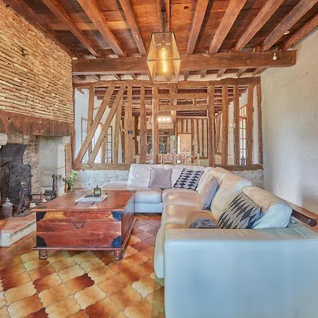 Le Moutou - Maison Avec Piscine Hébergement de vacances *