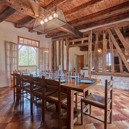 Hébergement de vacances Le Moutou - Maison Avec Piscine