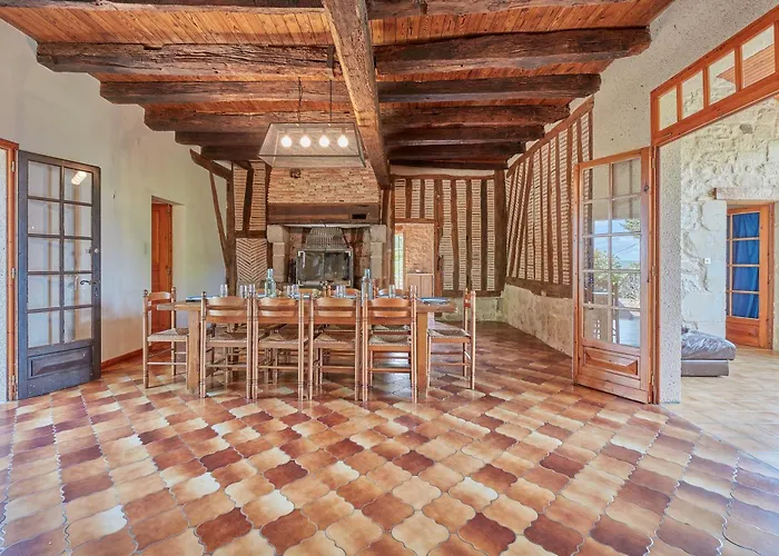 Le Moutou - Maison Avec Piscine